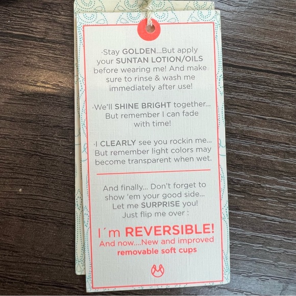 Maaji M tropical print reversible bikini top criss cross straps - Picture 8 of 10